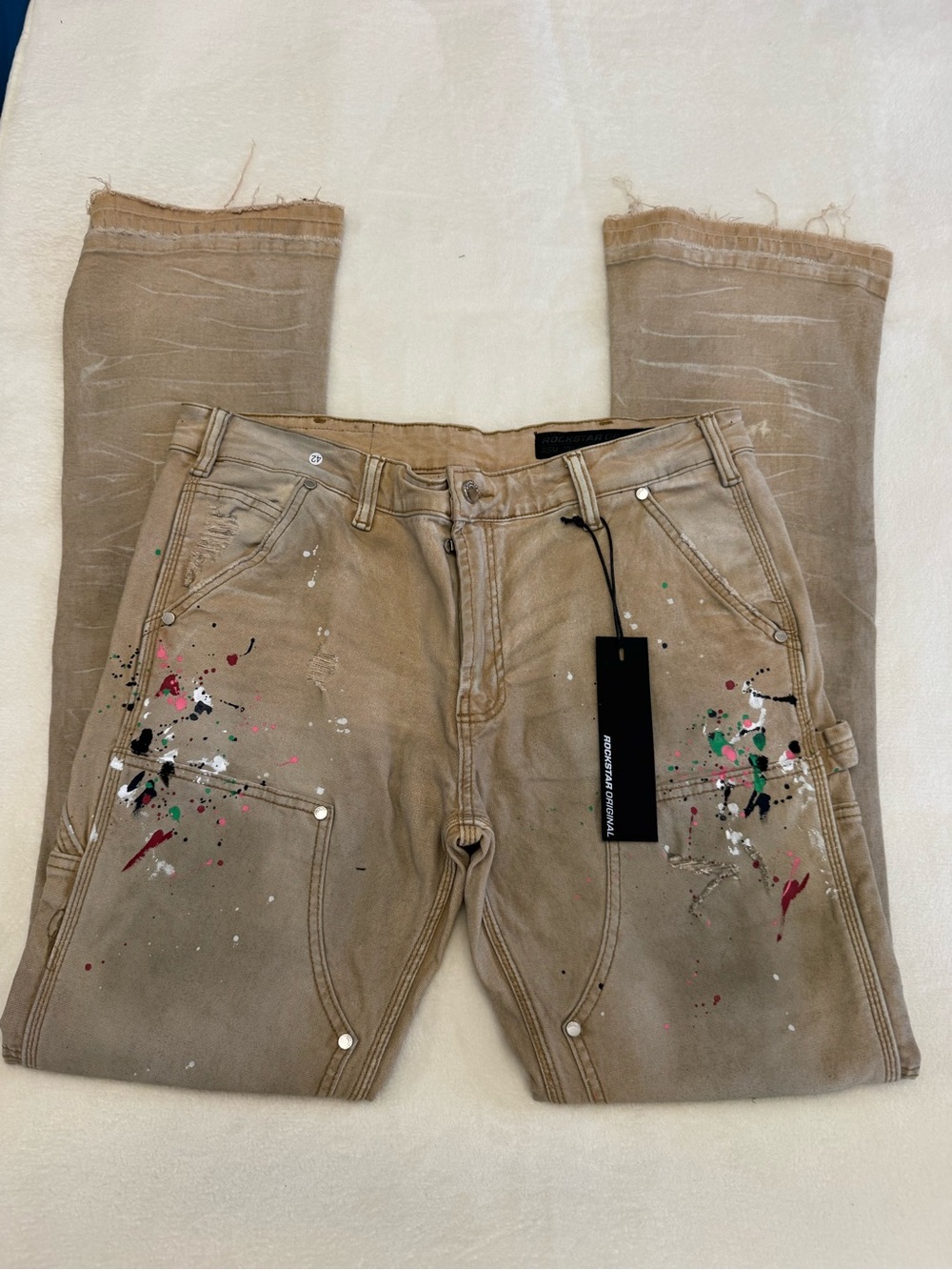 Men's Beige Straight Jeans with Paint-Splatter Detail